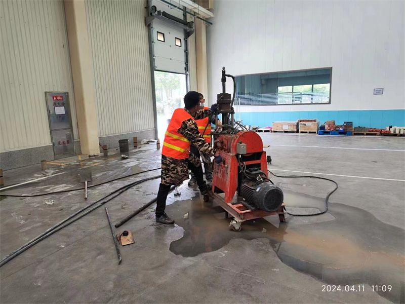 进贤厂房地面下沉塌陷注浆加固施工